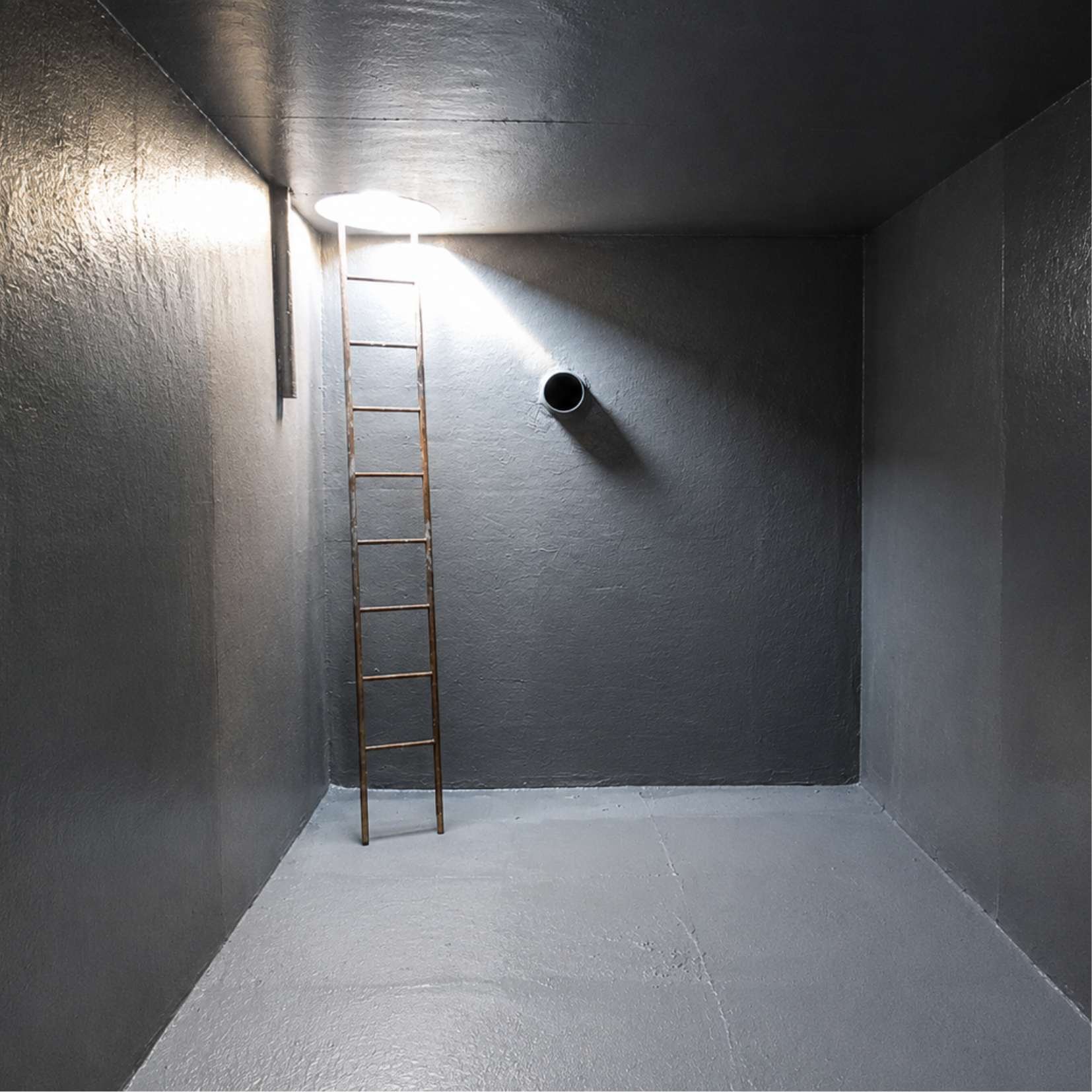 Seamless waterproof coating protecting industrial steel infrastructure